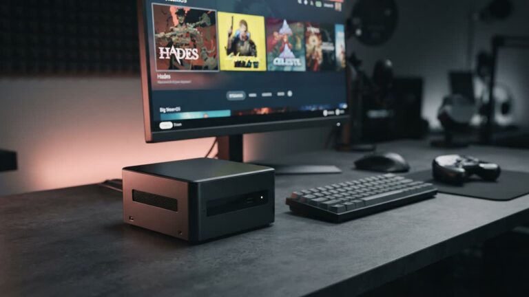 SteamOS on the Smallest Ryzen Powered Mini PC Is Crazy!